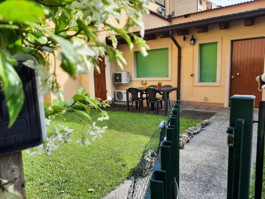 La Casa Di Davide Con Giardino E Garage Daire Verona Dış mekan fotoğraf